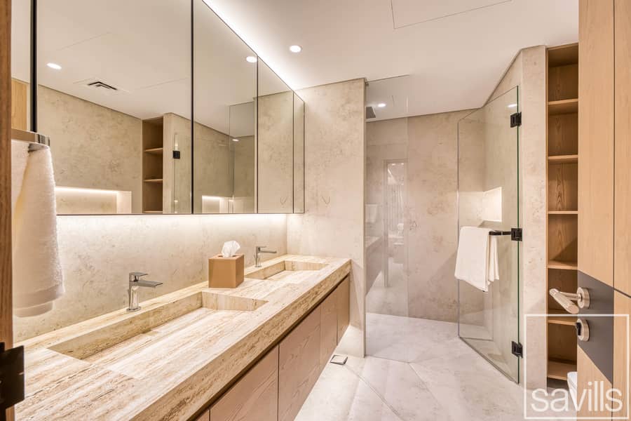 Duplex Penthouse | Modern Luxury | Fully Furnished - Image 20