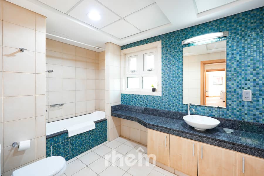 High floor | Prime location | 3BR + Maid - Image 10