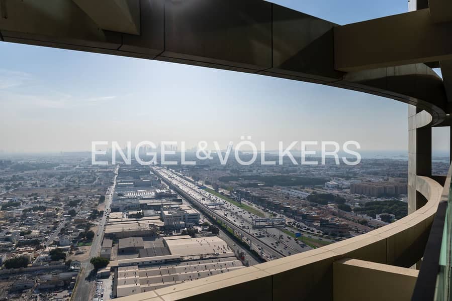 Exclusive, High floor, Furnished - Image 10