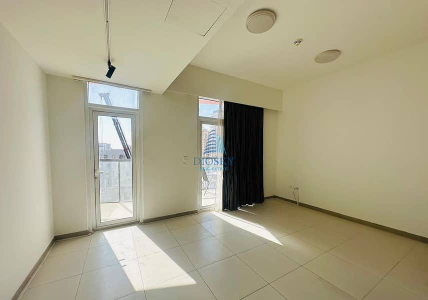 Spacious | Accessable Metro Station | Good Finishing