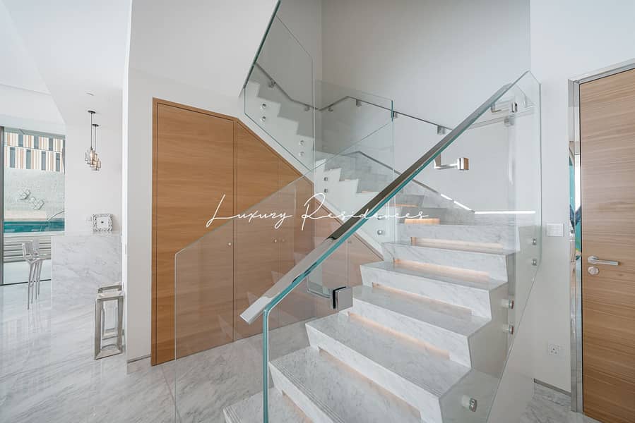 **Exquisite Turnkey 2BR Duplex with Private Pool** - Image 12