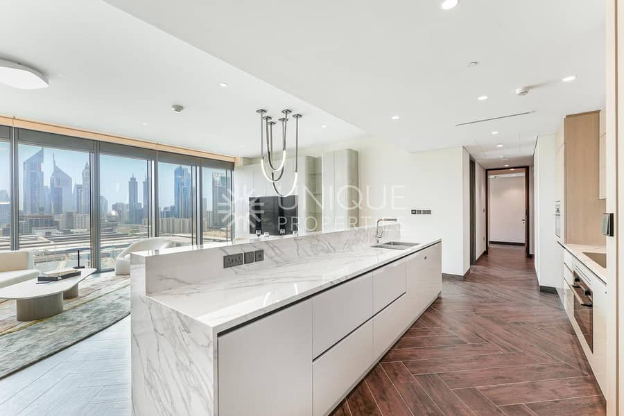 High-End Quality | Burj Khalifa View | Brand New - Image 9