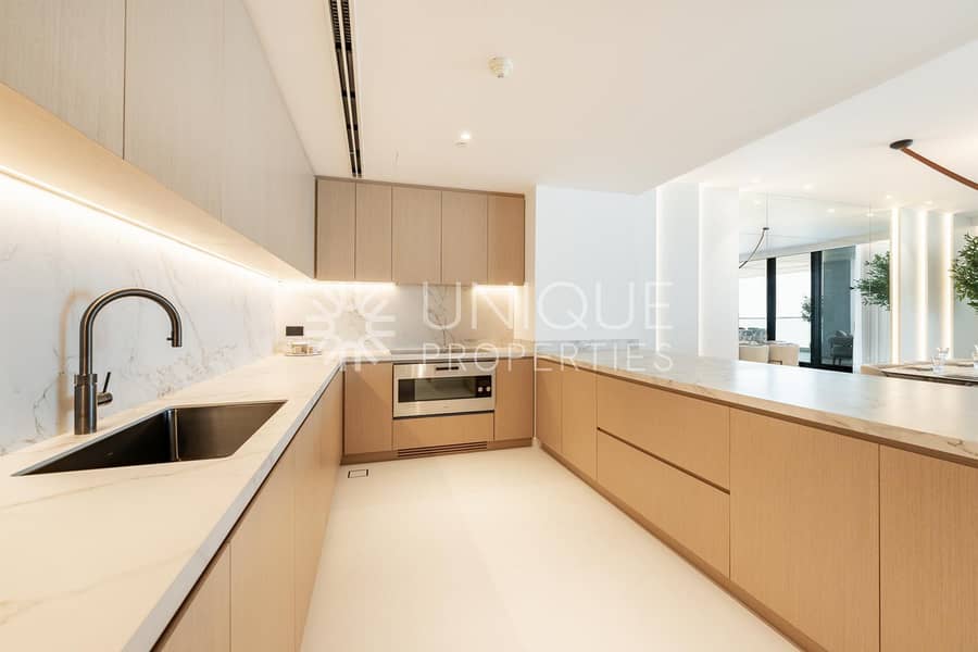 Exclusive Resale|Full Sea + Palm View|5 Star Hotel - Image 9