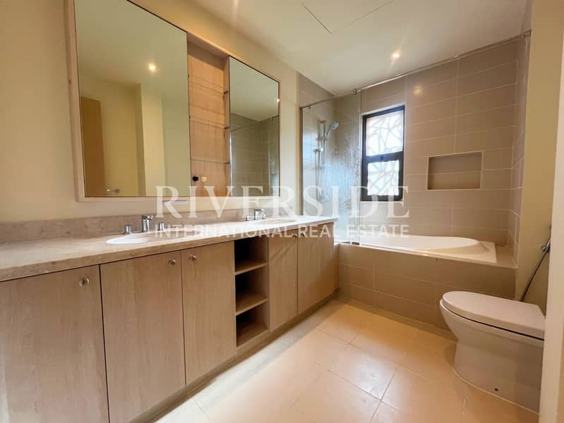 Corner Unit | Vacant | Near Amenities - Image 8