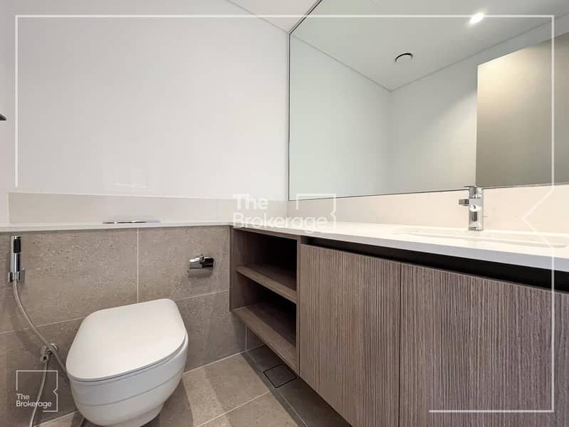 Twin Villa / Sky Suite / Ready Now - Image 15