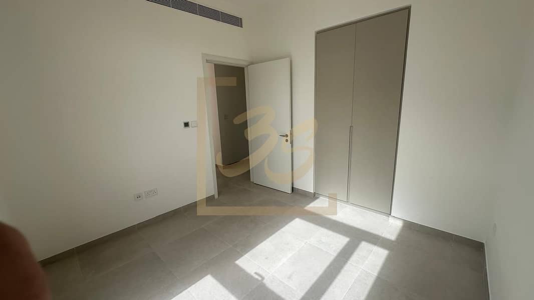 Single Row | Multiple Options | Area Specialist - Image 10