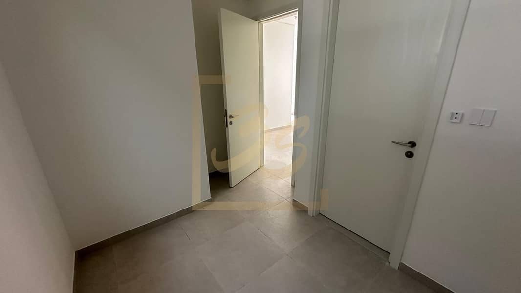 Single Row | Multiple Options | Area Specialist - Image 14