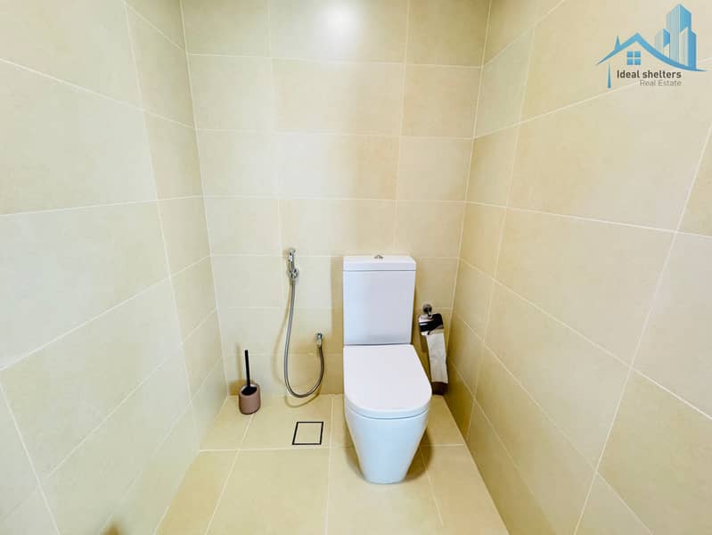 Elegant 3BR Fully Furnished Dewa Included - Image 26