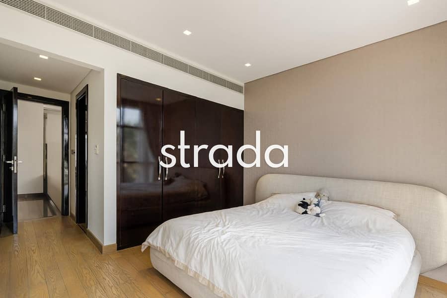 Standalone | Close to pool | Vacant - Image 8