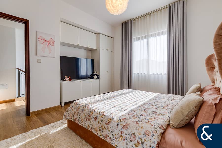 Renovated | Single Row | Type 1M | Three Bed - Image 16