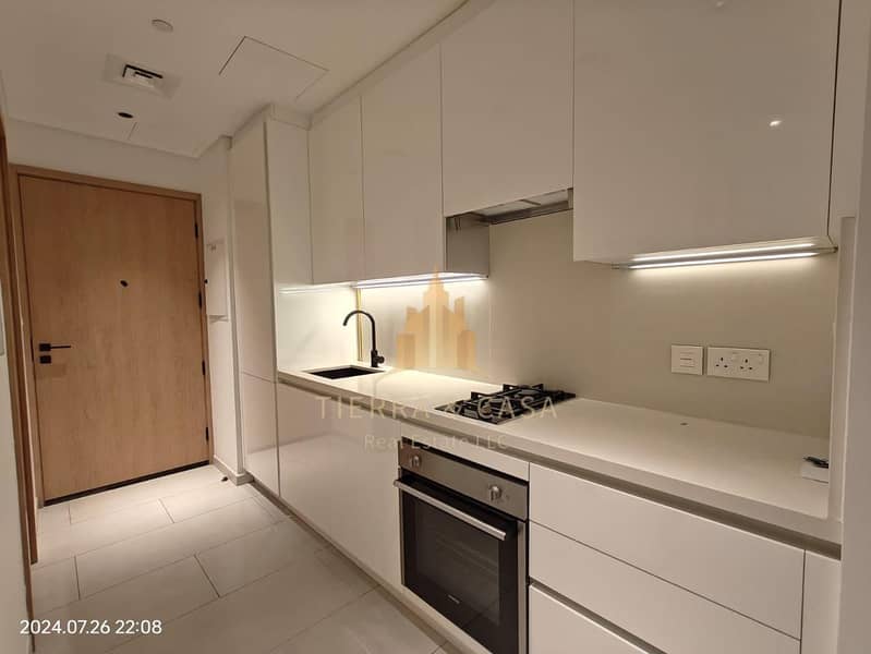 12 Cheques | Fully Furnished | Super Spacious I Premium Location