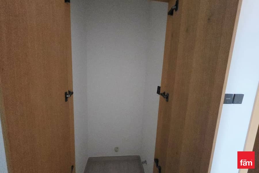 Spacious | Great Layout | Centrally Located - Image 14