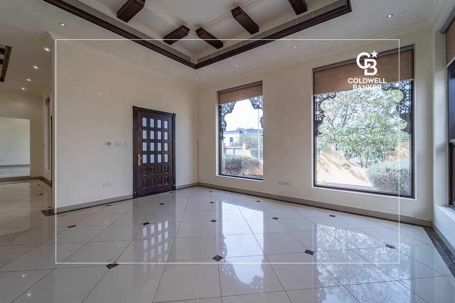 Huge layout | Vacant | Bungalow