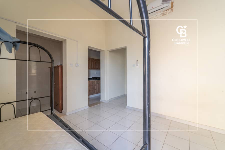 Huge layout | Vacant | Bungalow - Image 23