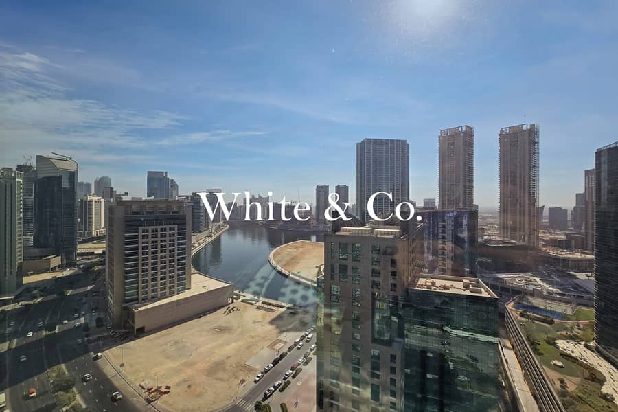 Vacant Unit |Fully Furnished |Canal and Burj Views - Image 11