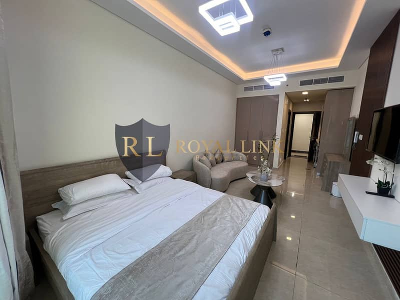 Brand New Fully Furnished Ready to Move 12 Cheqs