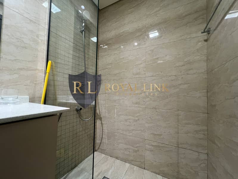 Brand New Fully Furnished Ready to Move 12 Cheqs - Image 12