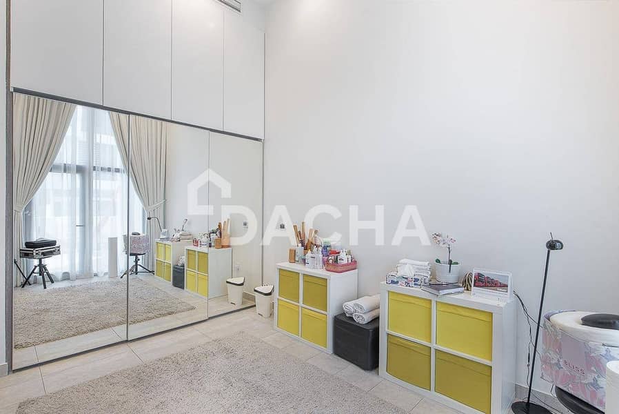 FURNISHED / MAID ROOM / SPACIOUS UNIT