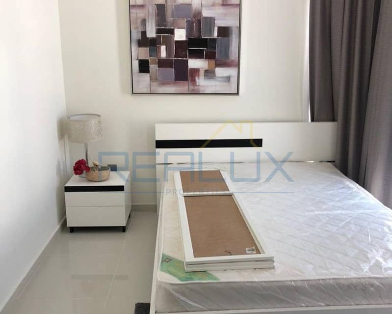 R2EM I Closed Kitchen I L-shape Garden I 3 ensuite Bedrooms - Image 9