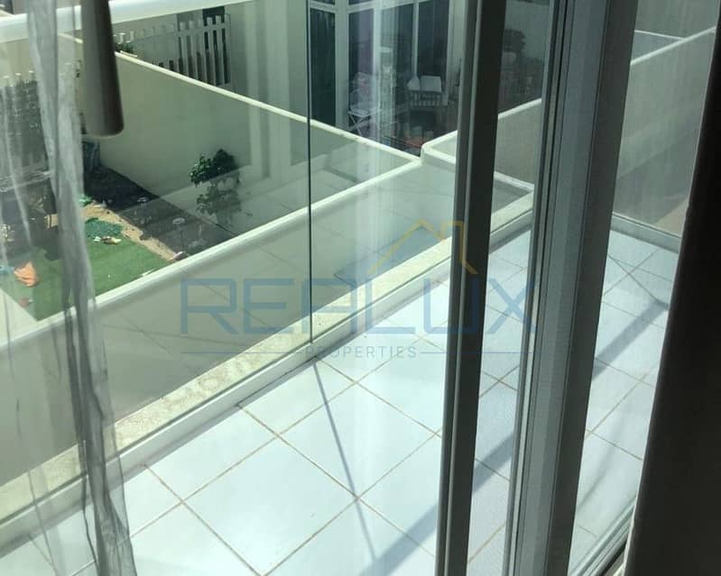 R2EM I Closed Kitchen I L-shape Garden I 3 ensuite Bedrooms - Image 12