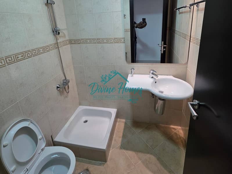 2 PARKINGS | Marina View | Huge Size | Spacious - Image 10