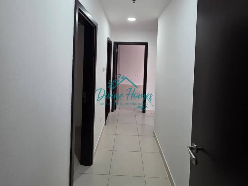 2 PARKINGS | Marina View | Huge Size | Spacious - Image 14