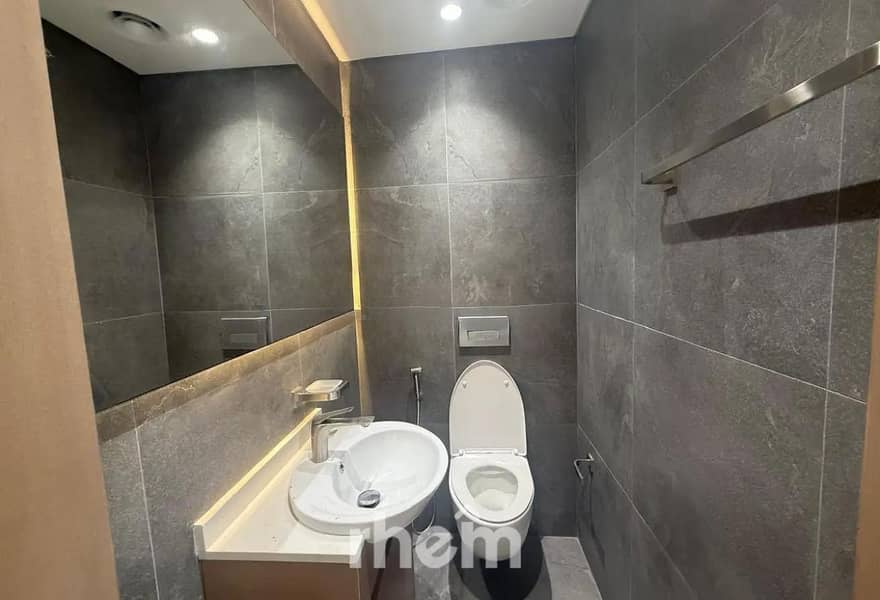 Ready to Move | Modern | Furnished - Image 7