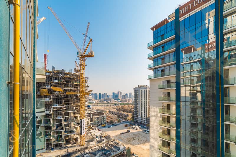 Fully Furnished 1 Bed | Brand New | Mid Floor