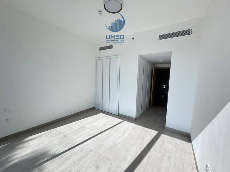 Brand New Unit I Luxury Living | Spacious - Image 6