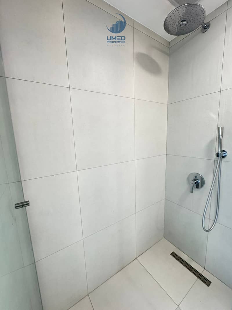 Brand New Unit I Luxury Living | Spacious - Image 11