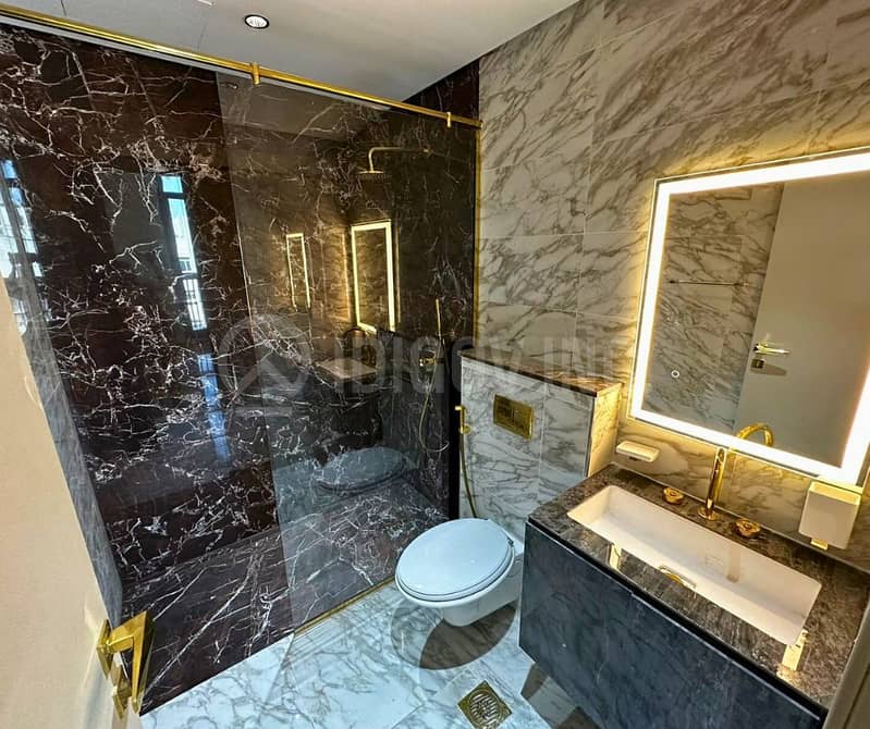 Vacant | Near Metro | Quality Building - Image 7