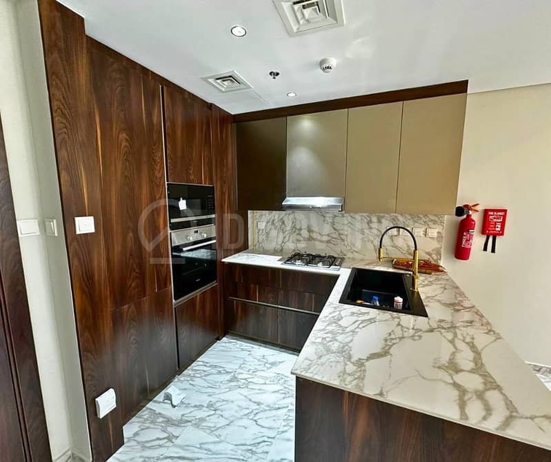 Vacant | Near Metro | Quality Building - Image 8