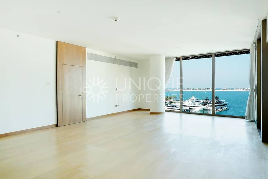 Lavish Apartment | Premium | Unfurnished | Vacant