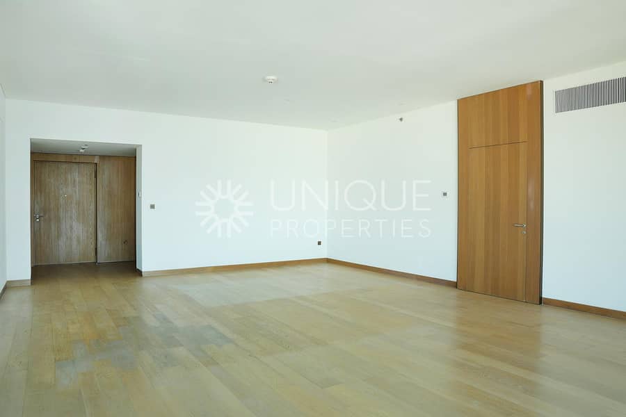 Lavish Apartment | Premium | Unfurnished | Vacant - Image 11
