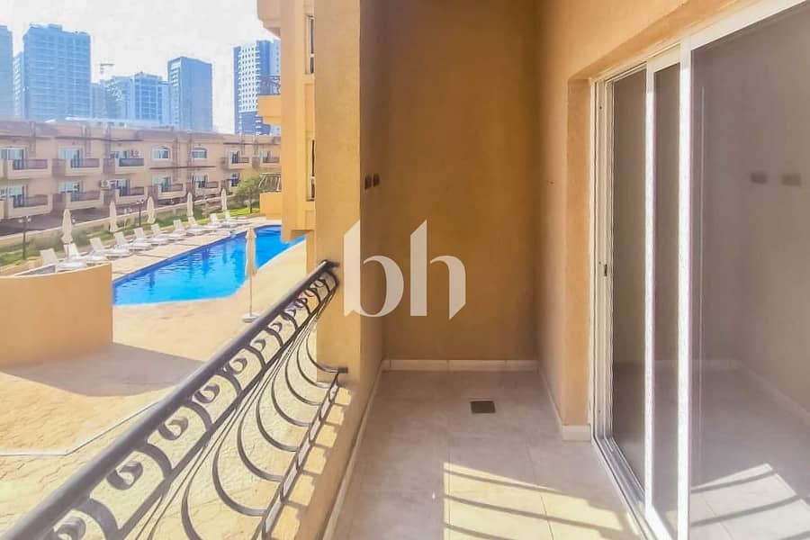 Ready to move | Pool View | Near Circle Mall