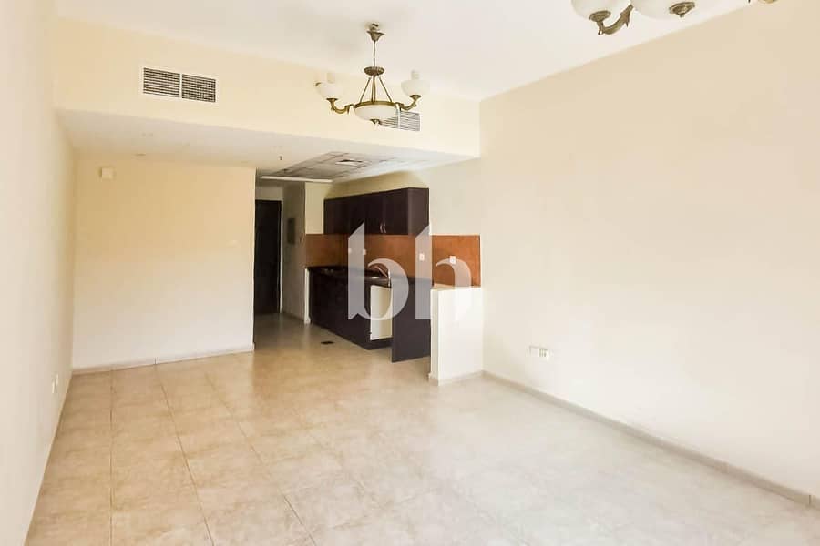 Ready to move | Pool View | Near Circle Mall - Image 7