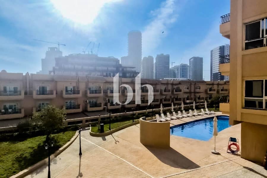 Ready to move | Pool View | Near Circle Mall - Image 10