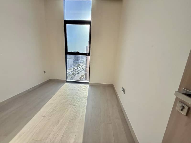 Luxury Chiller-Free 3 BHK | Boulevard-Facing | All Amenties Are Available | Premium Living in Azizi Riviera - Image 7