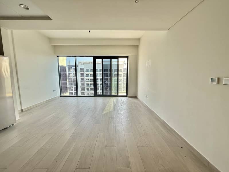 Luxury Chiller-Free 3 BHK | Boulevard-Facing | All Amenties Are Available | Premium Living in Azizi Riviera - Image 13