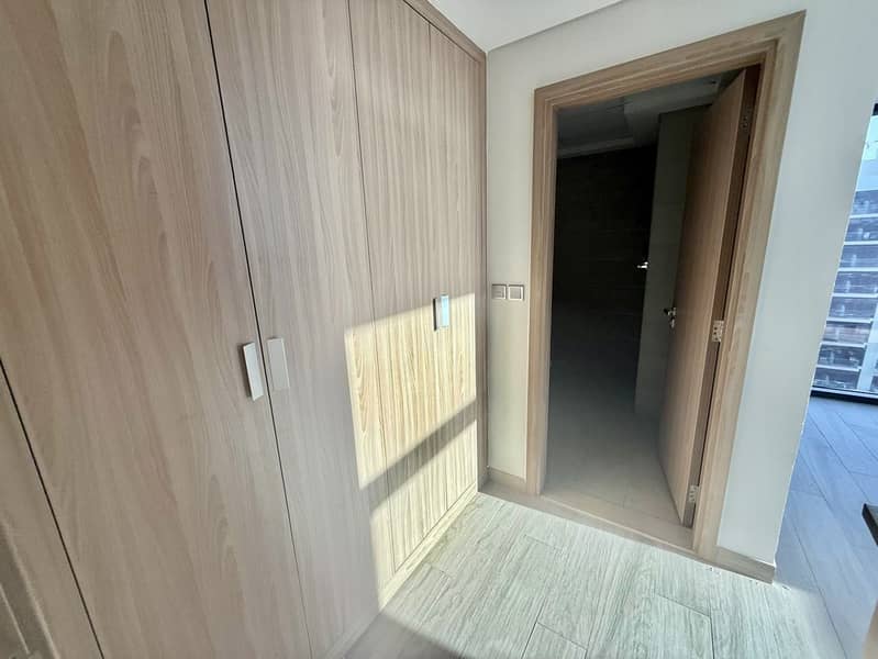 Luxury Chiller-Free 3 BHK | Boulevard-Facing | All Amenties Are Available | Premium Living in Azizi Riviera - Image 17