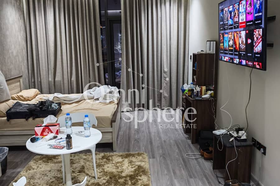 HUGE STUDIO-FURNISHED-AMAZING VIEW-PRIME LOCATION