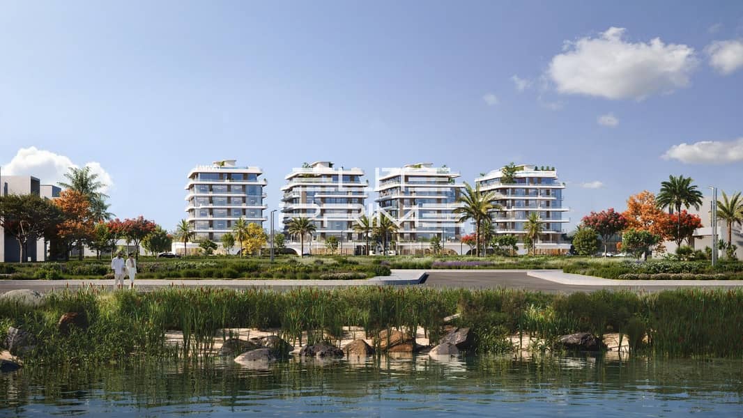 Luxurious Community / 30/ 70 PP / High Roi