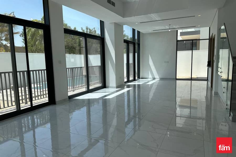 4 Bedroom Villa With A Private Swimming Pool