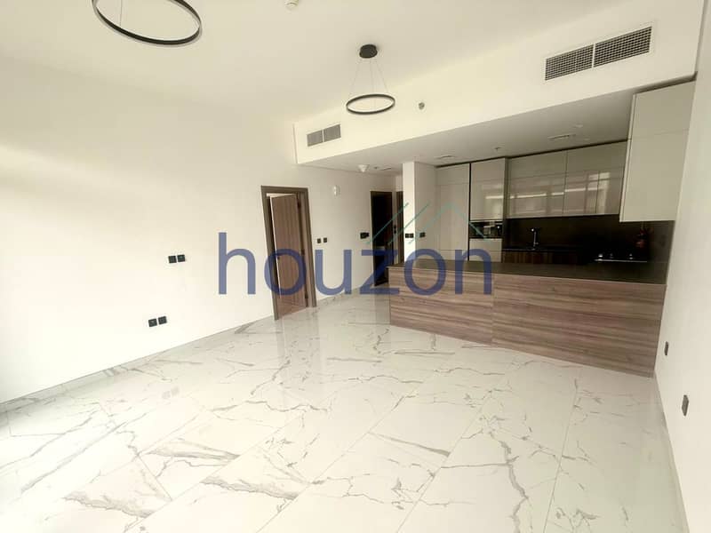 Spacious+Bright 1BR | Burj Khalifa View | Vacant