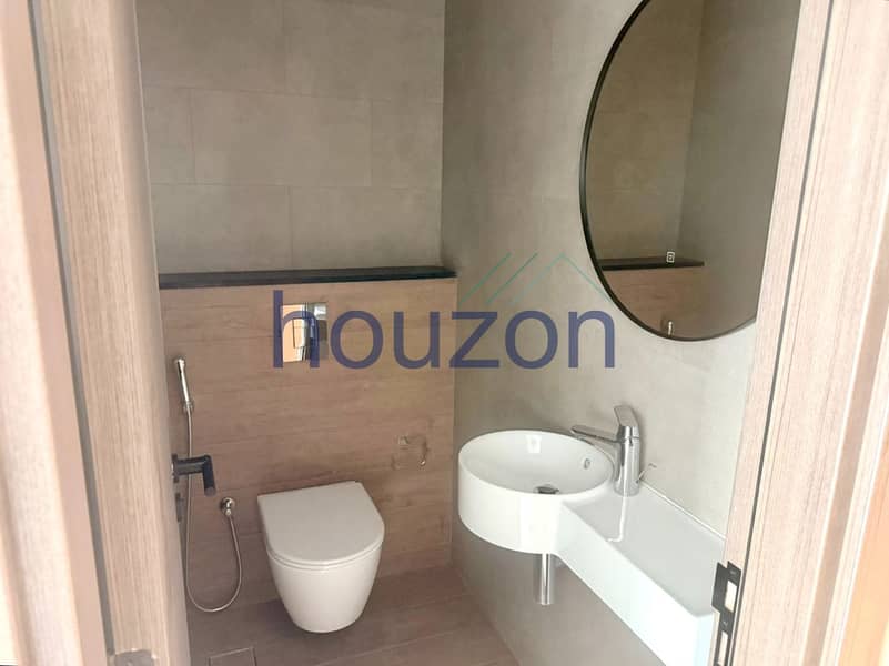 Spacious+Bright 1BR | Burj Khalifa View | Vacant - Image 12