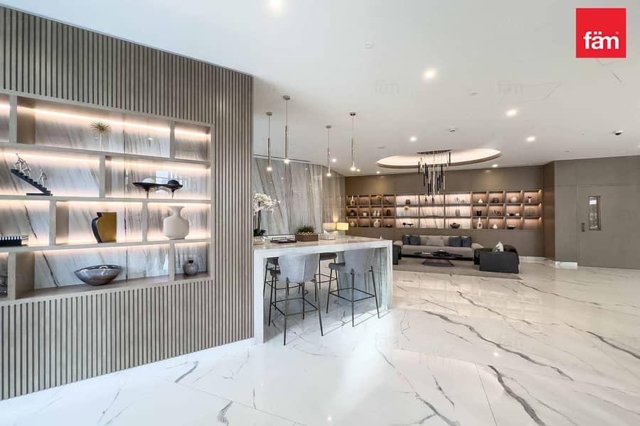 Luxury | Park + Downtown View | Great Investment - Image 10