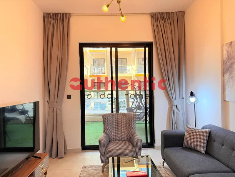 Pool View | Elegant High-End Apartment