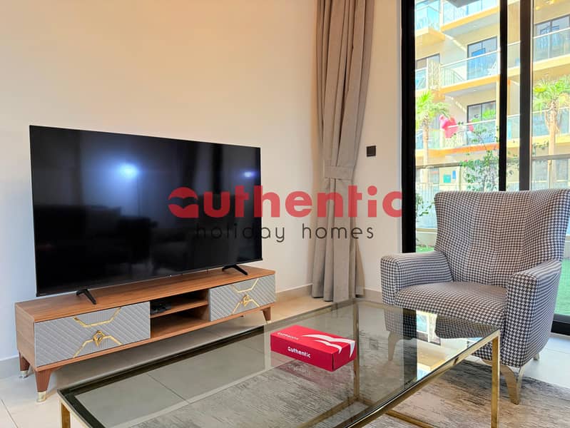 Pool View | Elegant High-End Apartment