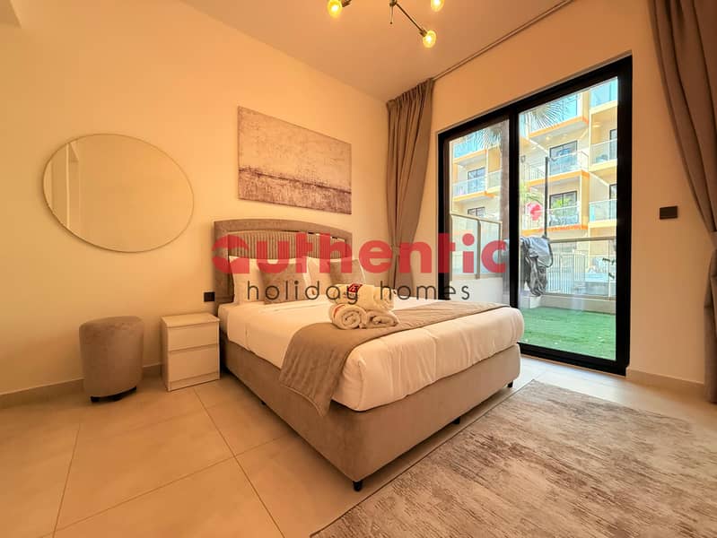 Pool View | Elegant High-End Apartment