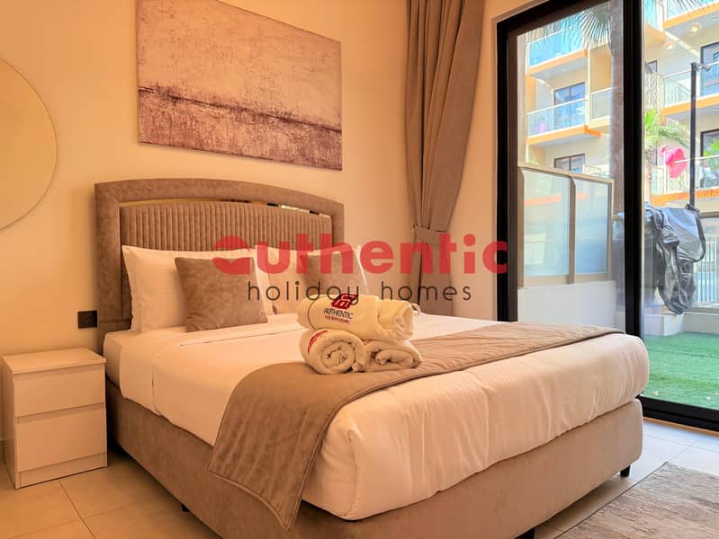 Pool View | Elegant High-End Apartment - Image 6